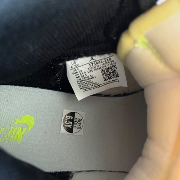 Air Jordan 1 High Volt University Gold Sz 6.5Y - Picture 6 of 7